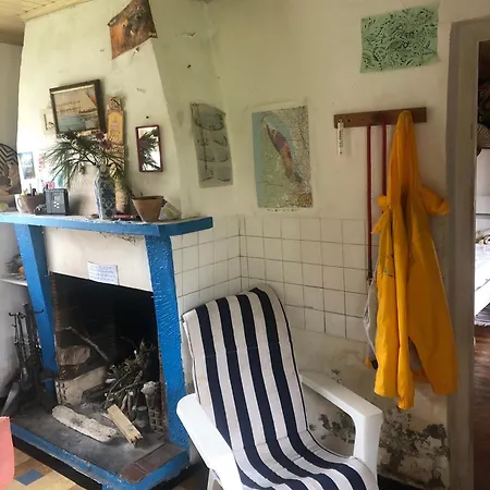 Petite Maison Rustique Et Atypique * Hourtin