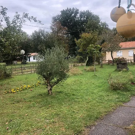 Petite Maison Rustique Et Atypique Casa de Férias *