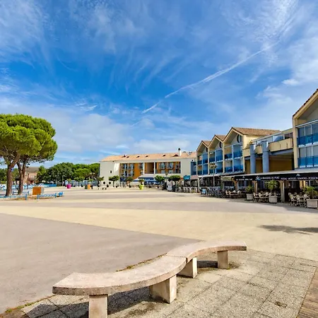 Petite Maison Rustique Et Atypique *