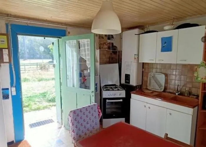 Petite Maison Rustique Et Atypique * הורטין