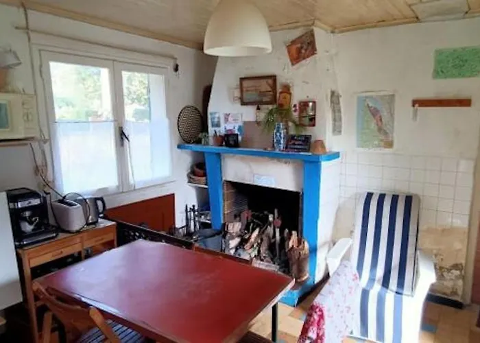 Petite Maison Rustique Et Atypique הורטין