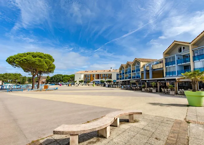 Petite Maison Rustique Et Atypique *