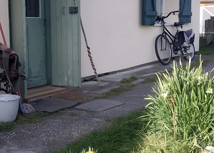 בית נופש Petite Maison Rustique Et Atypique הורטין